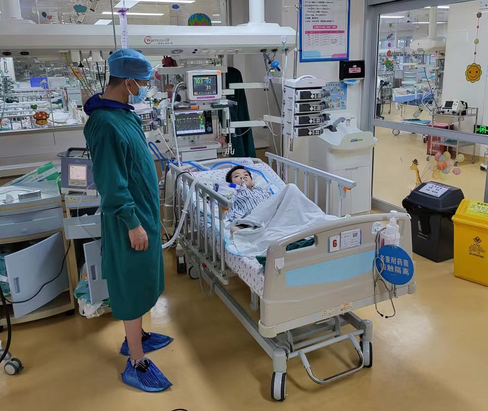 溆浦县跨省救护车出租公司